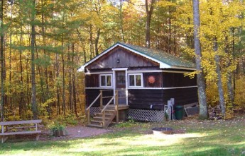 Thompson's Lakeside Cabins